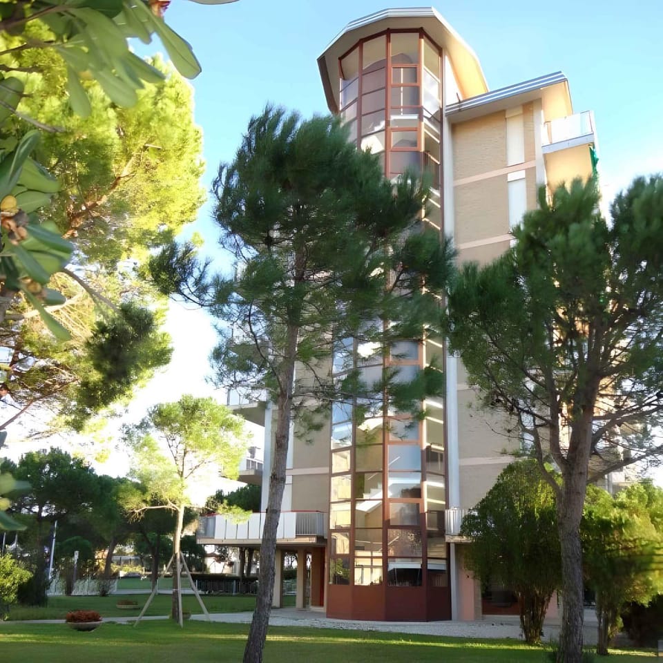 Property building, Summer