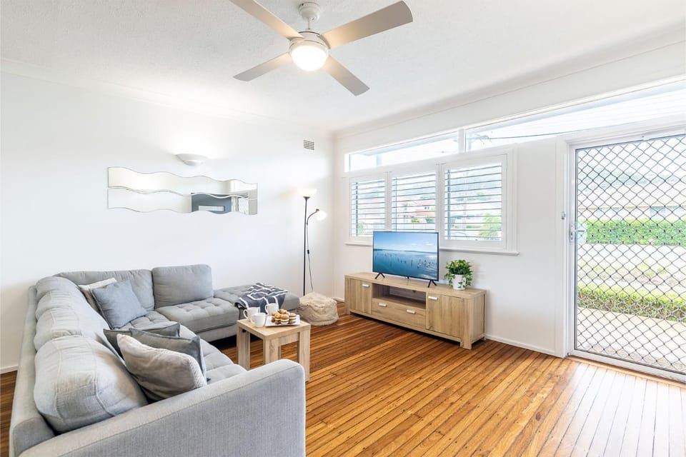 Shoalz Renovated Cottage and Boat Parking Apartment in Shoal Bay