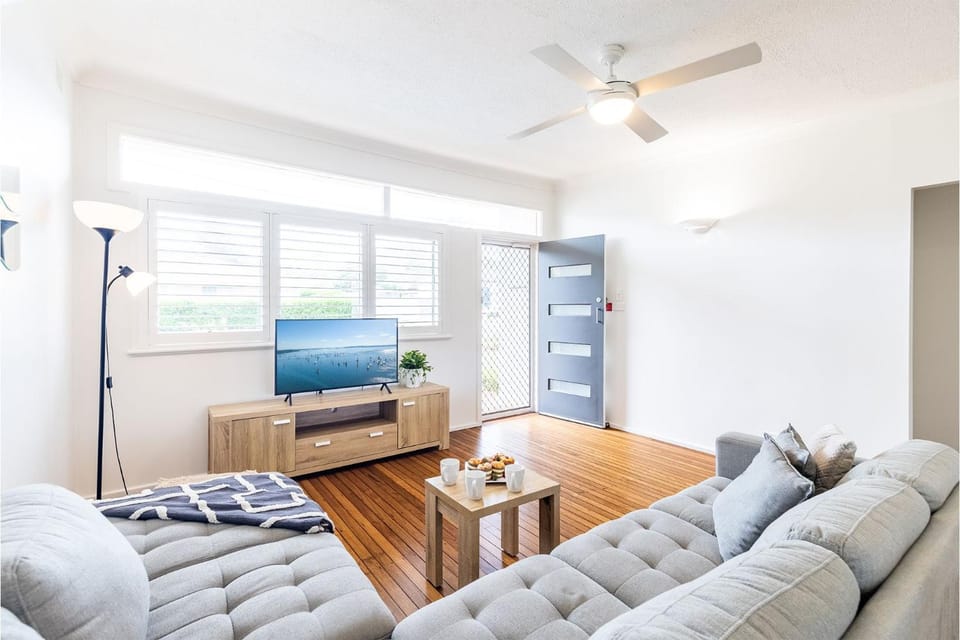 Shoalz Renovated Cottage and Boat Parking Apartment in Shoal Bay