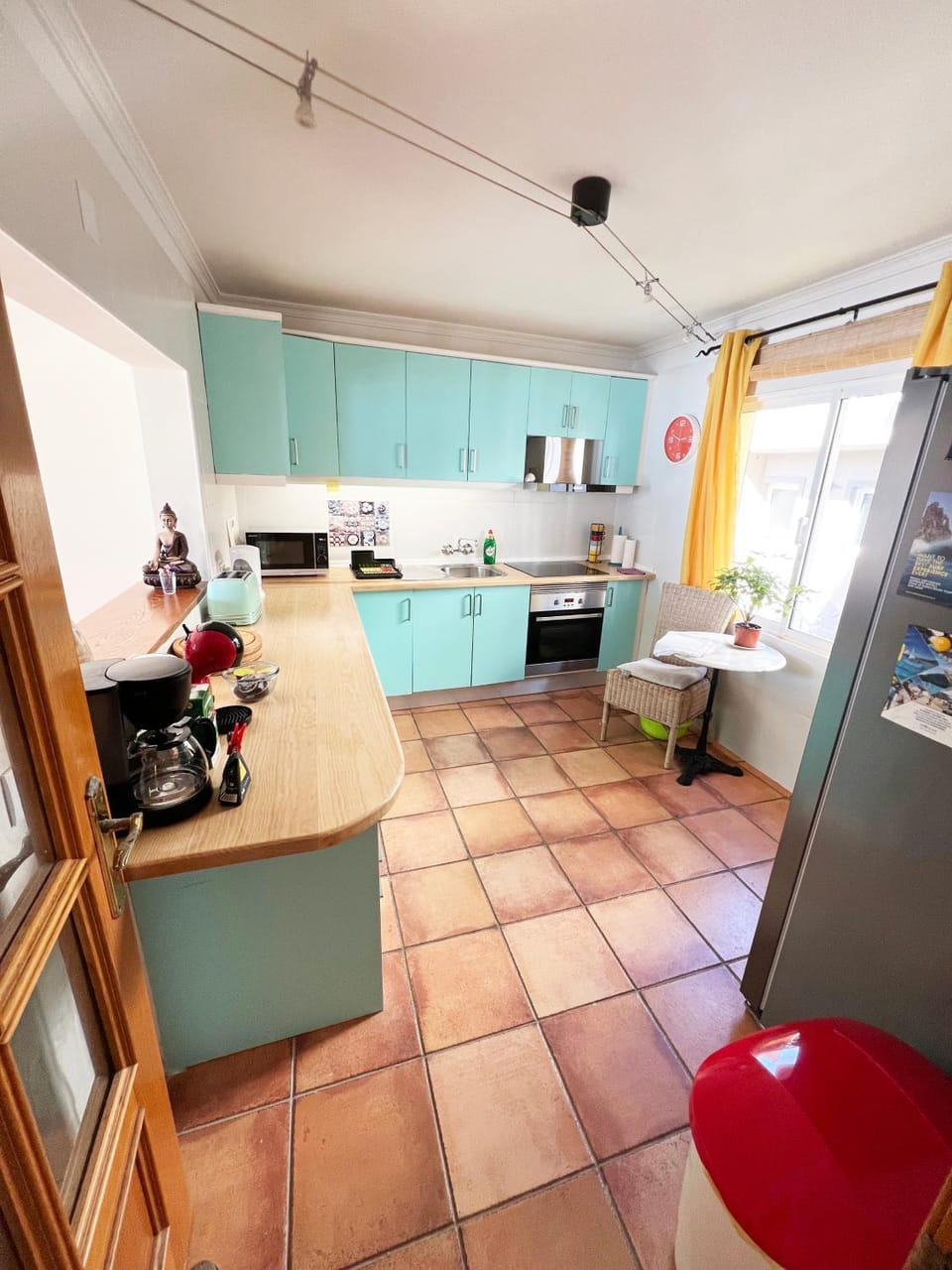 Dining area, Mountain view, minibar, stove, kitchen