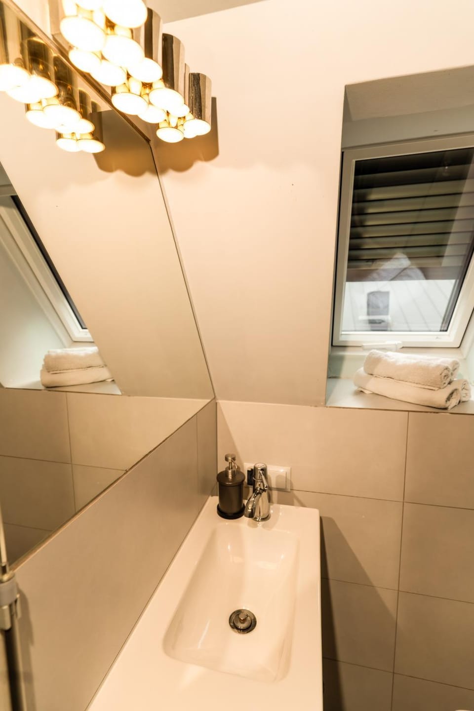 Bathroom, towels