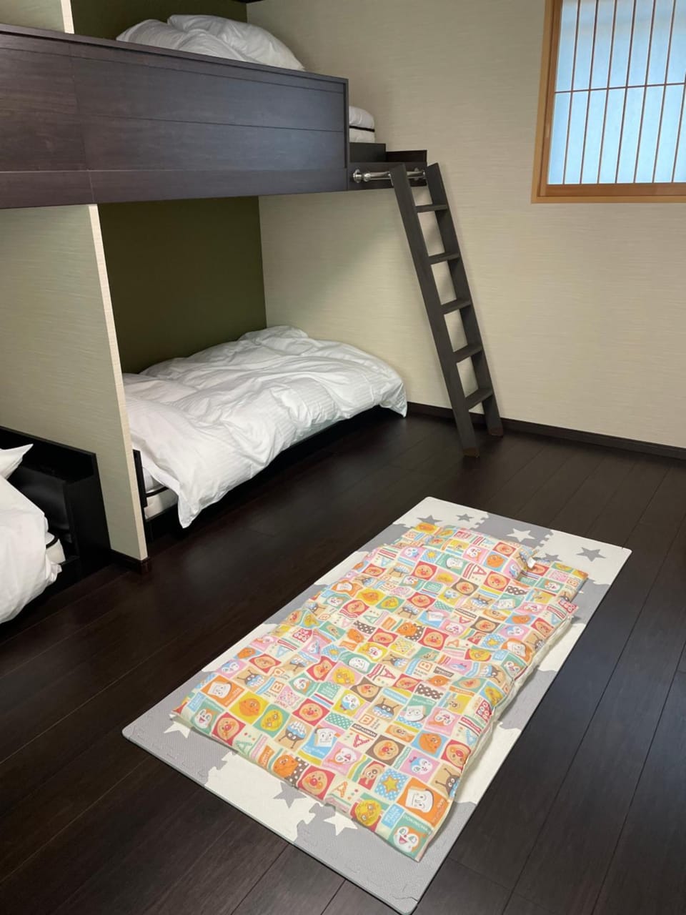Bed, Photo of the whole room, Bedroom, bunk bed