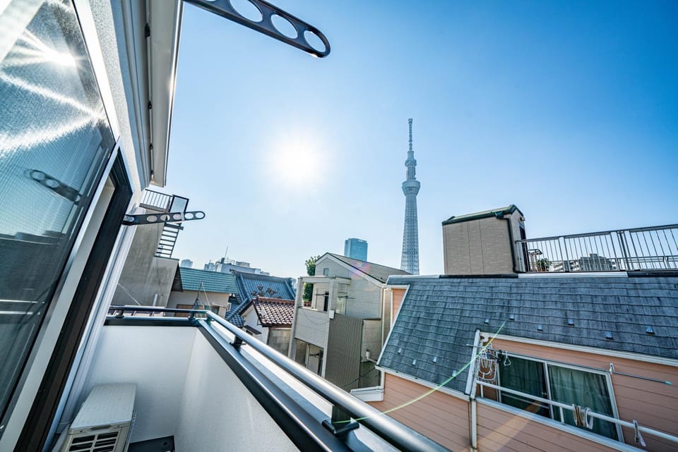 Neighbourhood, Balcony/Terrace, City view