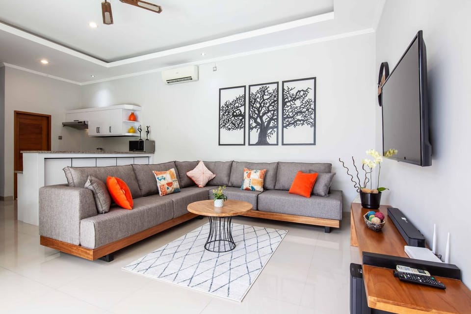 Living room, Decorative detail, Seating area