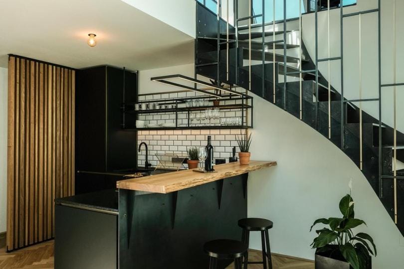 Kitchen or kitchenette