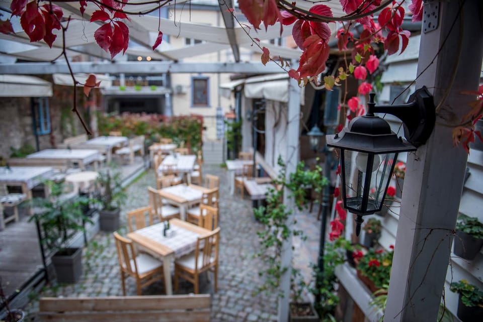 Restaurant/places to eat