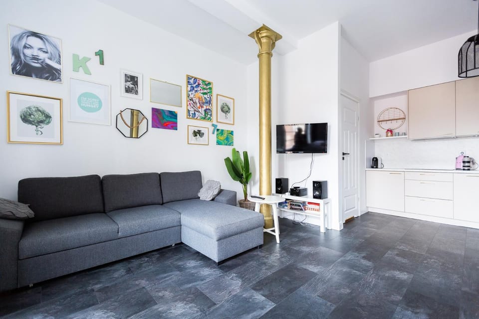 One Night Lofty Fabryczna Apartment in Poland
