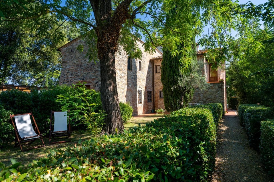 Property building, Facade/entrance, Garden