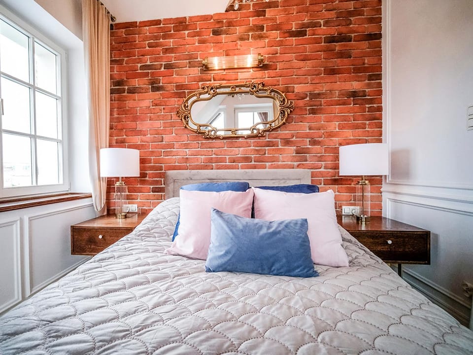 Bed, Other, Photo of the whole room, Decorative detail, Bedroom