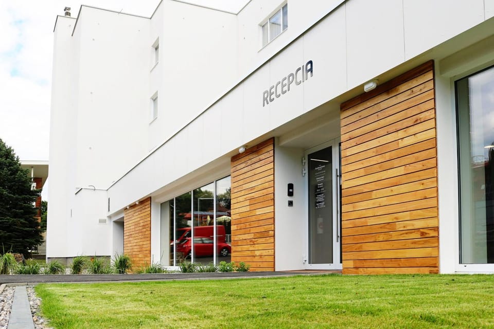 Property building, Facade/entrance
