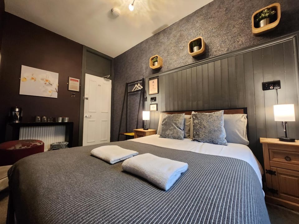 Bed, Photo of the whole room