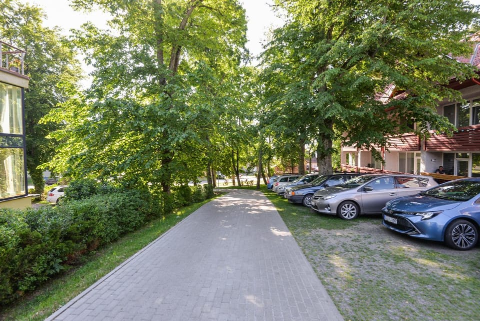 Area and facilities, Parking