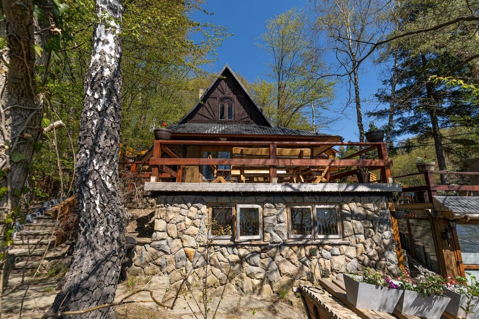 Property building, Balcony/Terrace