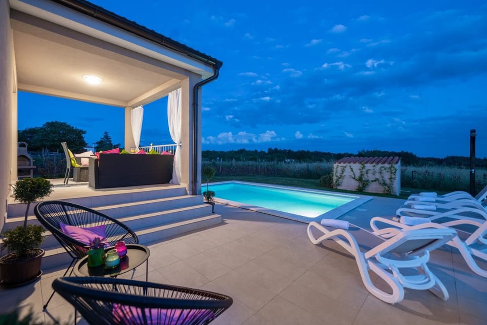 Garden, Swimming pool