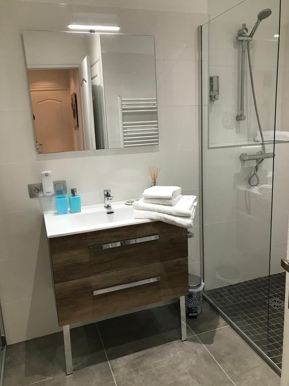 LE GRUFFAZ - Hyper centre, Balcon sur canal Apartment in Annecy