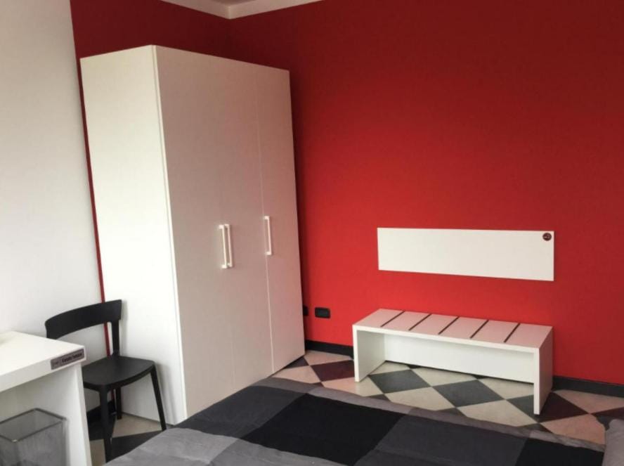 SUB14 Suite Apartment con due camere grandi indipendenti Apartment in Reggio Emilia