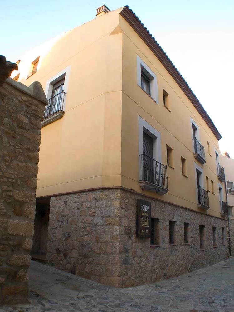 Property building, Day