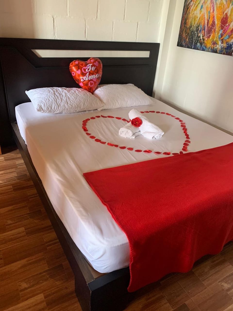 Apartahotel Bella Vista 2nd Floor Lake Calima Apartment in Calima
