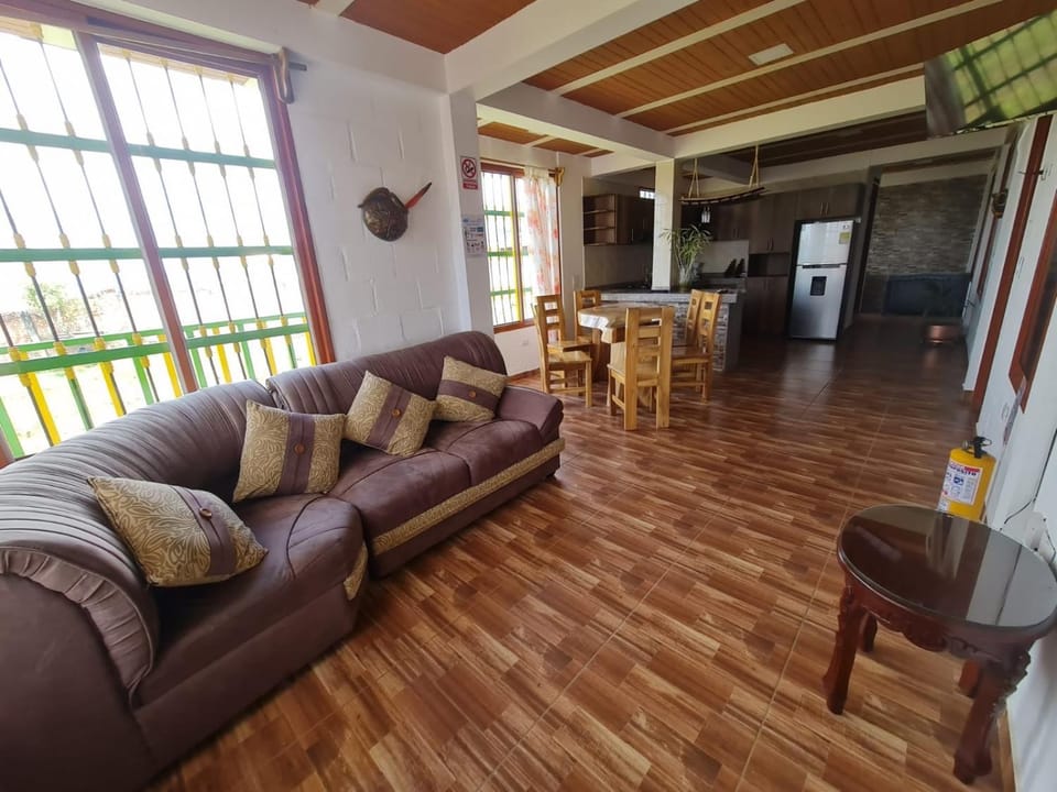 Apartahotel Bella Vista 2nd Floor Lake Calima Apartment in Calima