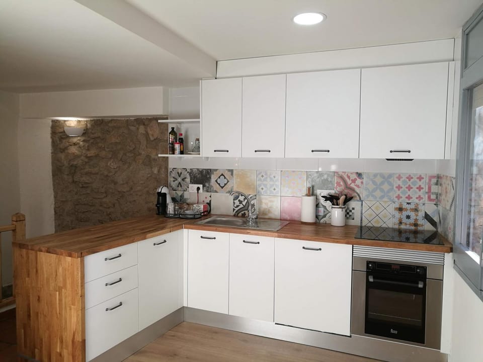 Coffee/tea facilities, Kitchen or kitchenette