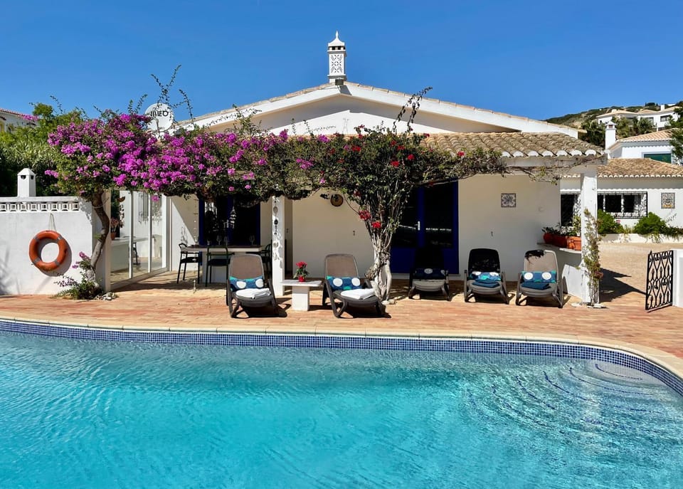 Property building, Patio, Swimming pool, Swimming pool