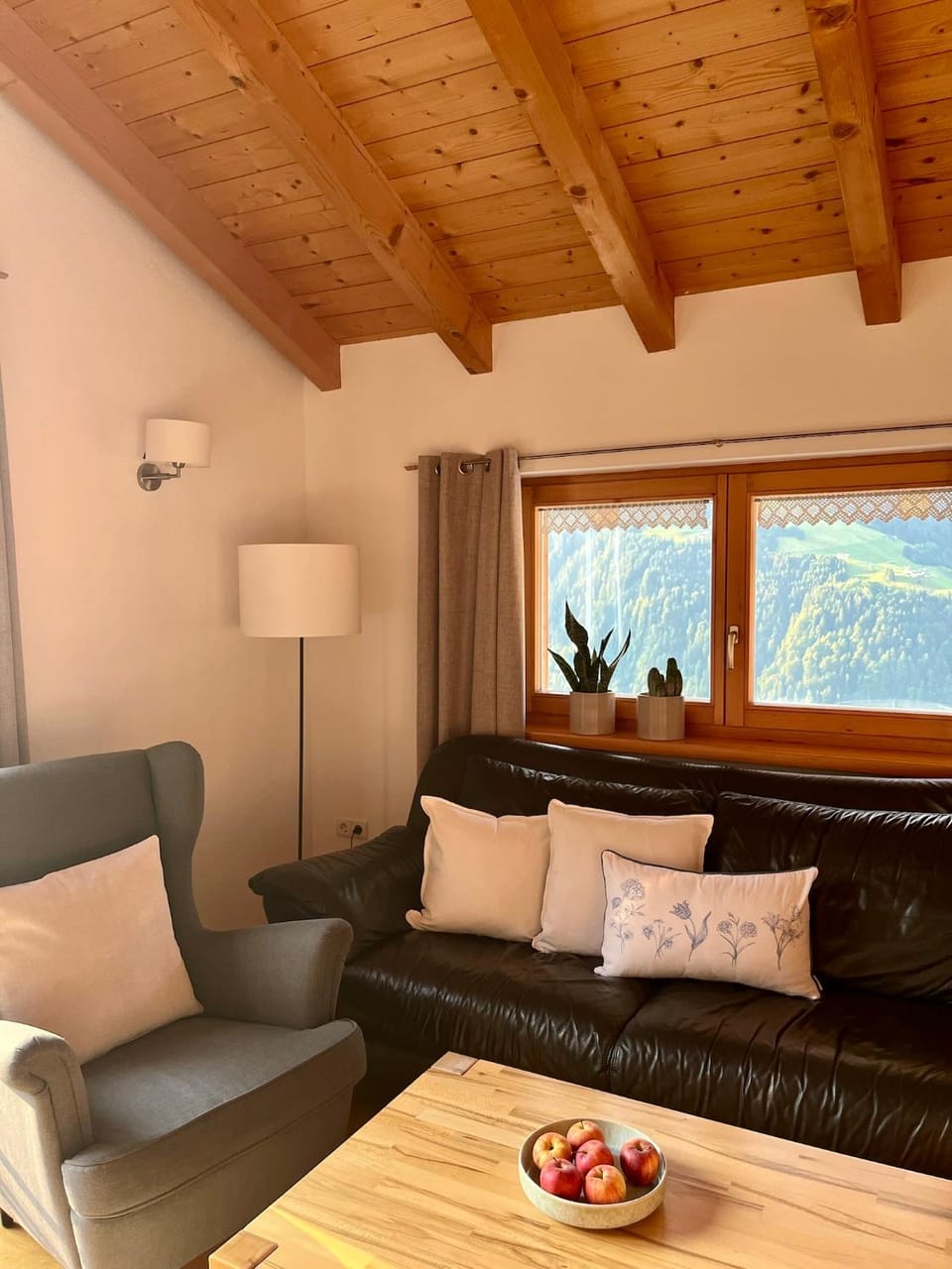 View (from property/room), Living room