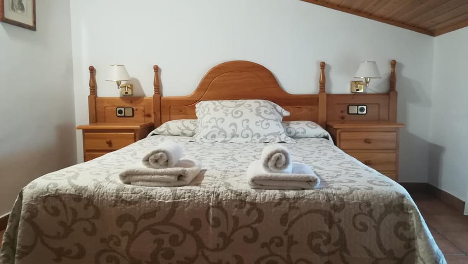 Casa Puyuelo Tierrantona Hotel in Catalonia