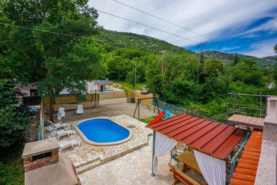 Bird's eye view, Pool view, Swimming pool