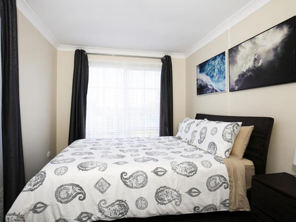 Kingfisher I Pet Friendly I 10 Min Walk to Beach House in Saint Georges Basin
