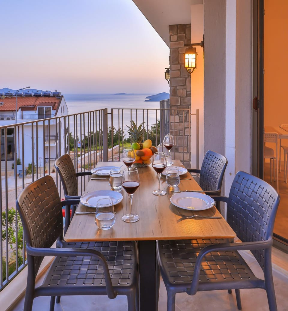 Balcony/Terrace, Food, Sea view