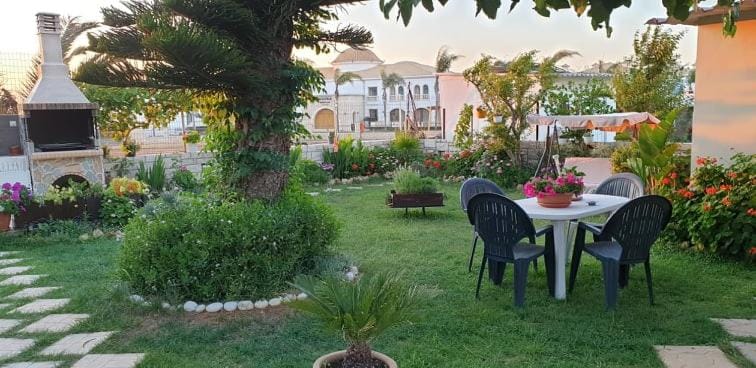 GARDEN House in Crete