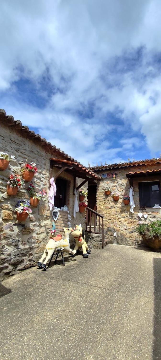 Casa do Trapo Bed and Breakfast in Santarém District, Portugal