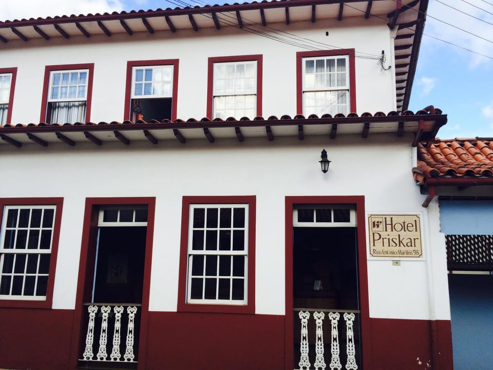 Property building, Day