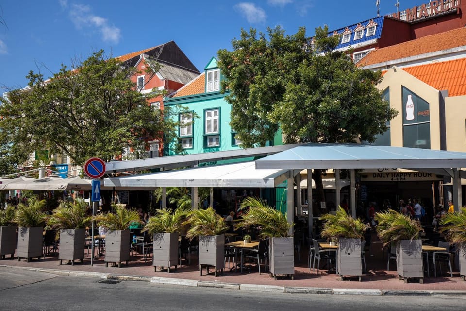 Restaurant/places to eat, Facade/entrance