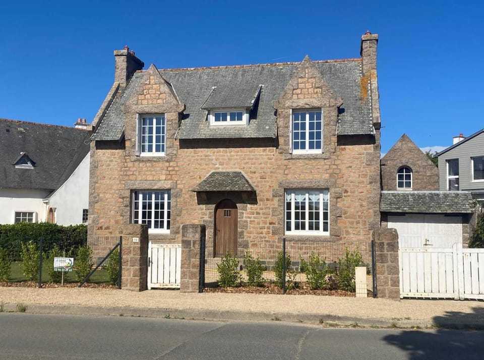 Maison bretonne avec BELLE VUE MER à TREGASTEL - Ref 50 Villa in Trégastel