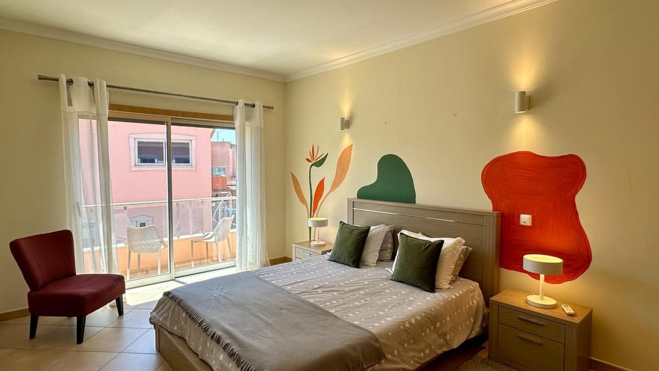 Santa Maria N - Shared Pool - 8 Guests - Albufeira House in Guia