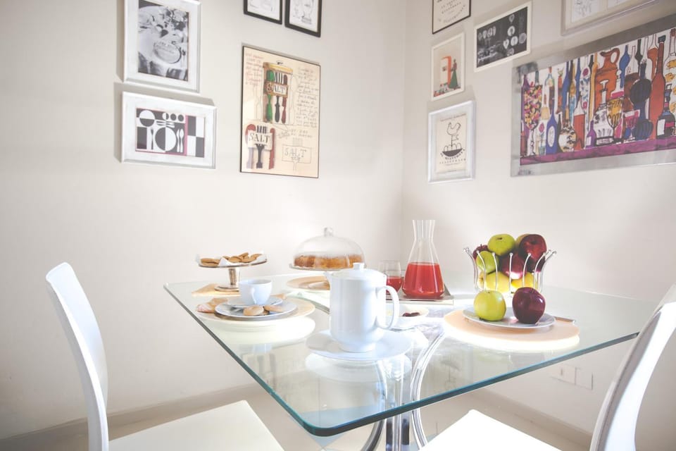 Banquet/Function facilities, Communal kitchen, Breakfast, Italian breakfast, Non alcoholic drinks