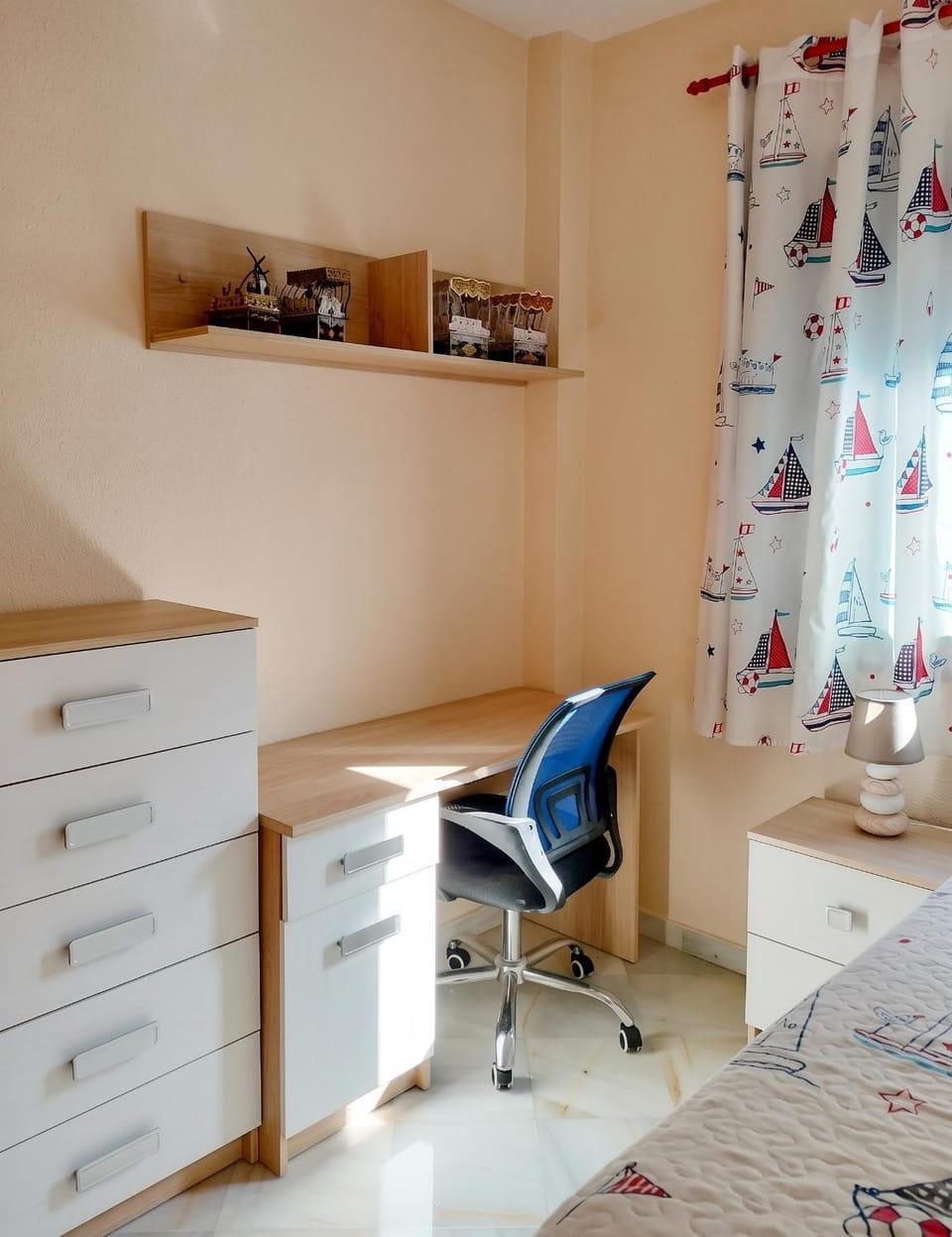 Photo of the whole room