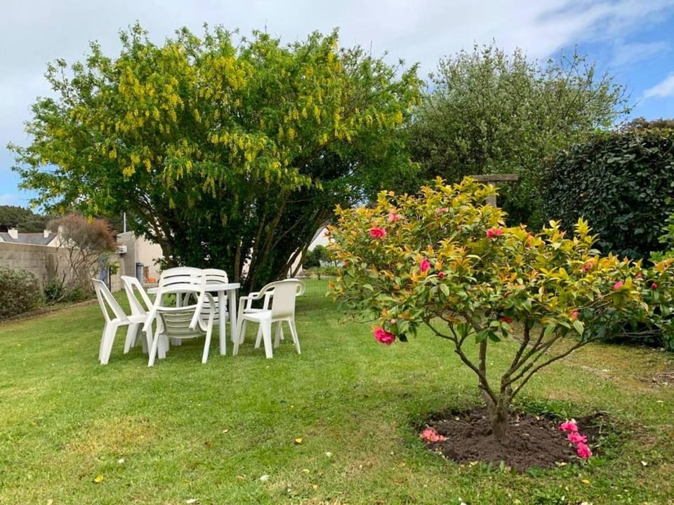 Maison bretonne à 200m de la mer à proximité de l'Ile Renote à Trégastel - Ref 76 Villa in Trégastel