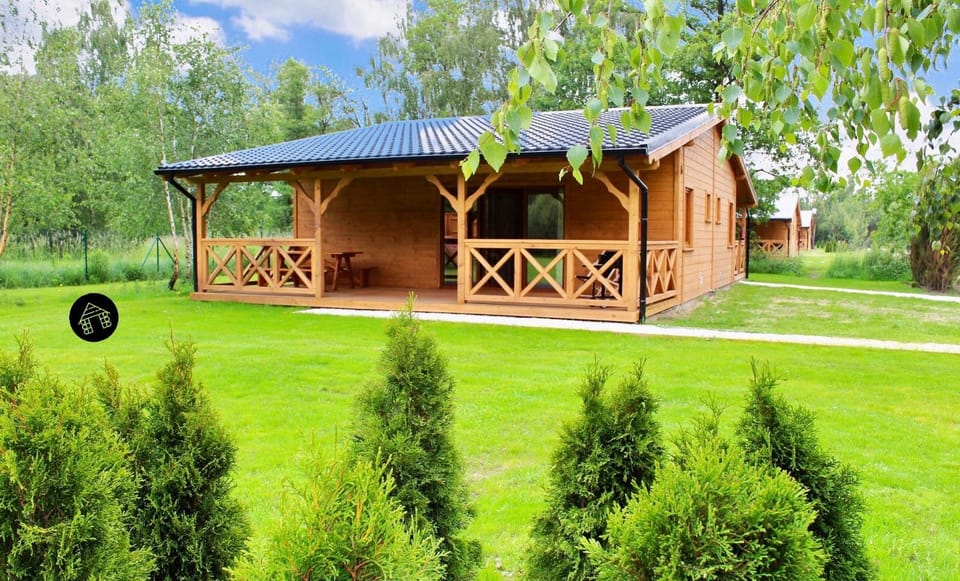 Property building, Spring, Natural landscape, Garden, Garden view