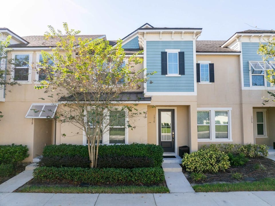 Family Friendly Four Bedroom w/ Pool @SolaraResort 1517 House in Four Corners