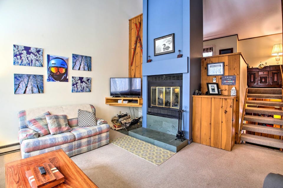 Loon Mountain Condo w/ Pool & Game Room Access! House in Lincoln