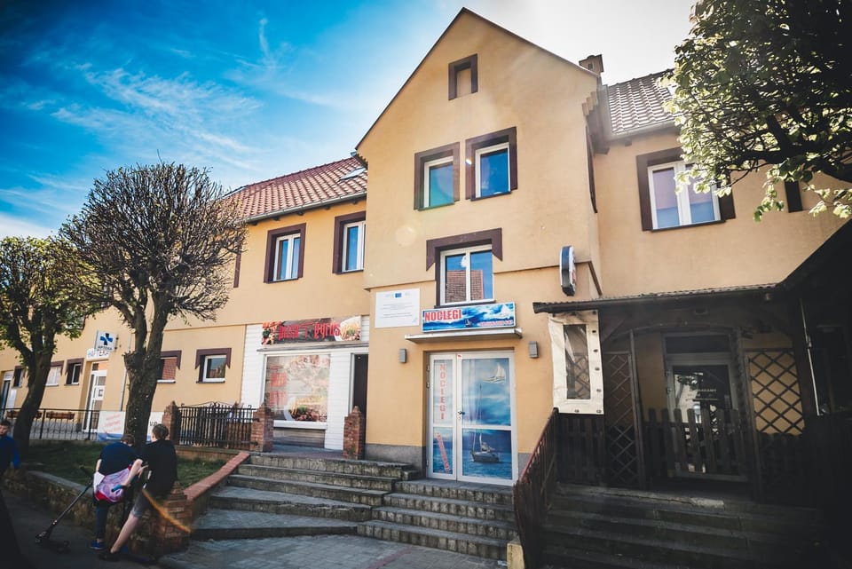 Property building, Day, Street view