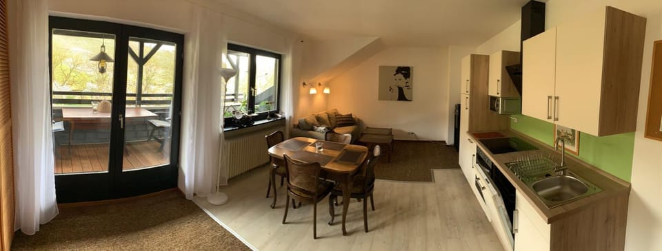 Kitchen or kitchenette, Living room