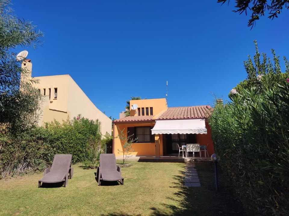 Property building, Garden