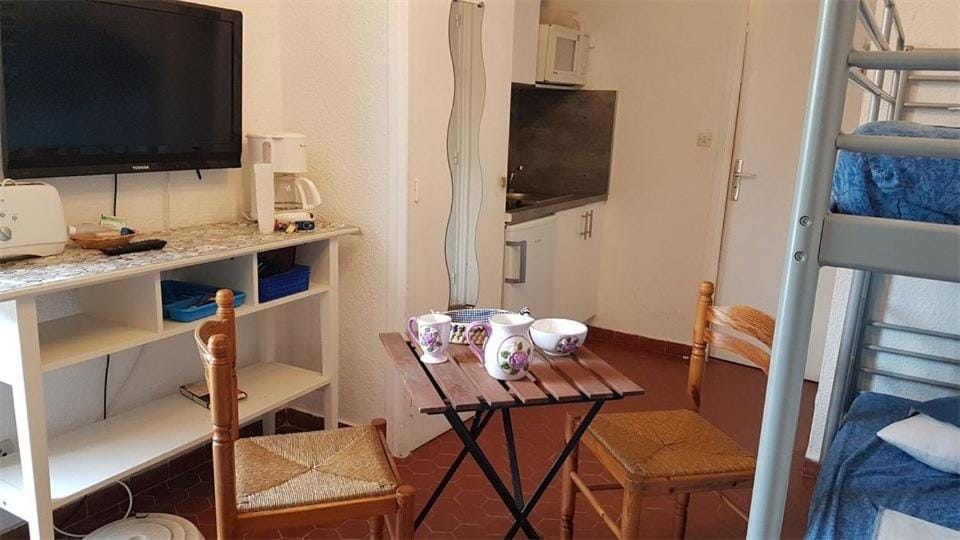 studio 2 personnes accès direct plage - parking privé - 2MIRA6BAT2 Apartment in Le Barcarès