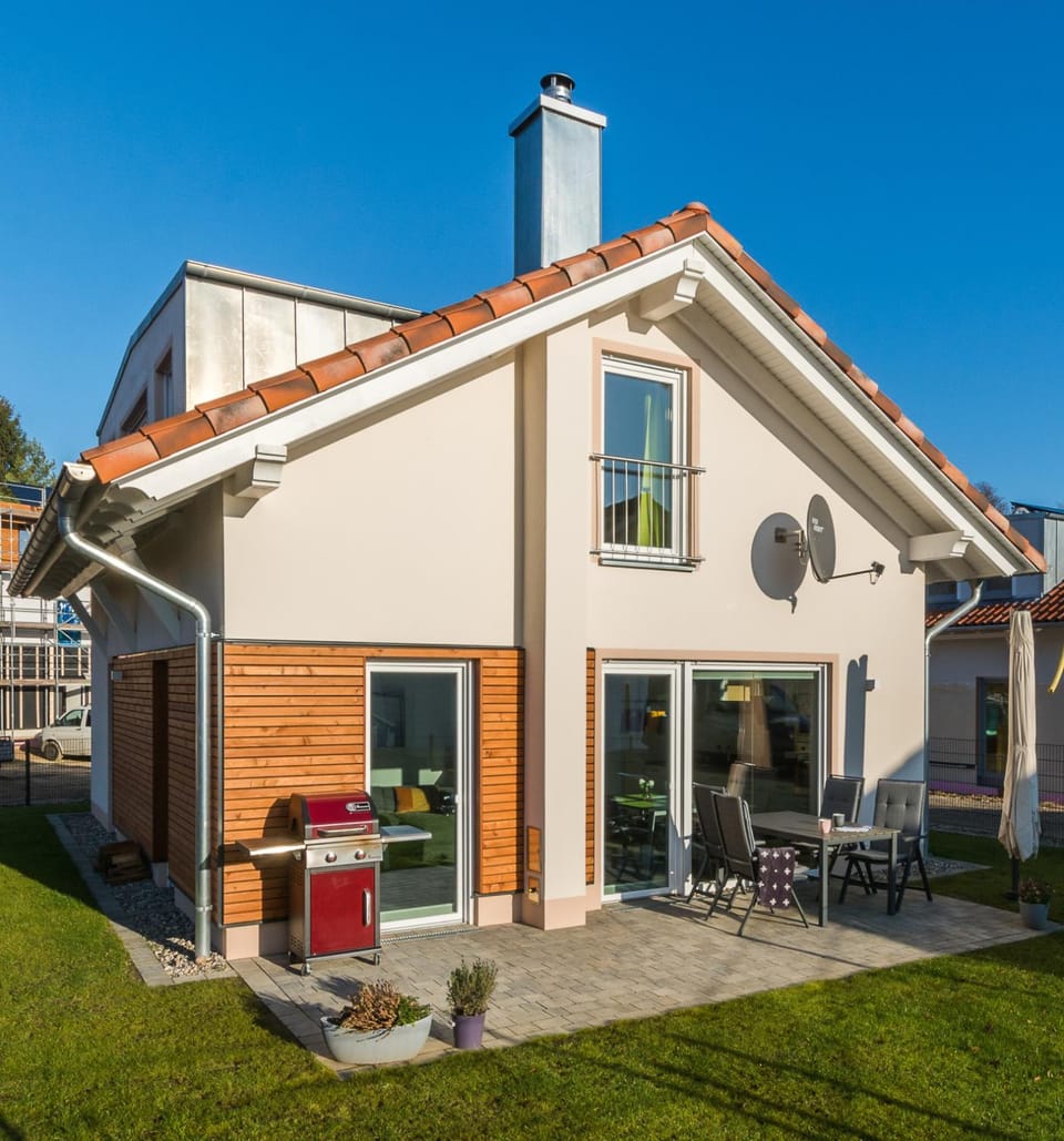 Property building, BBQ facilities, Garden, Balcony/Terrace