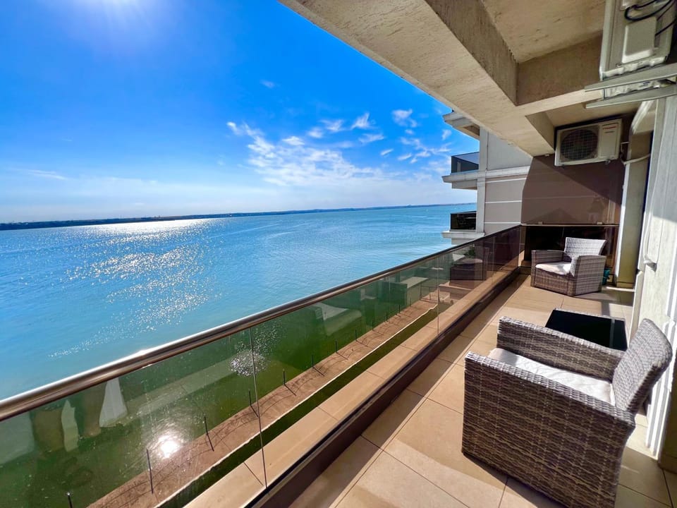 View (from property/room), Lake view, Lake view