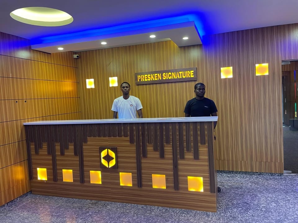 Staff, Lobby or reception