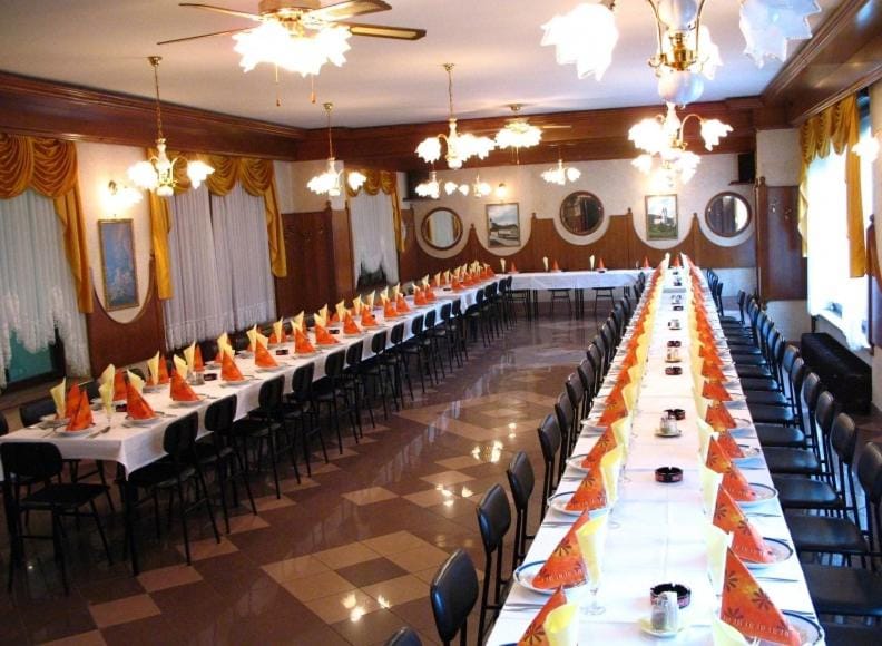 Meeting/conference room